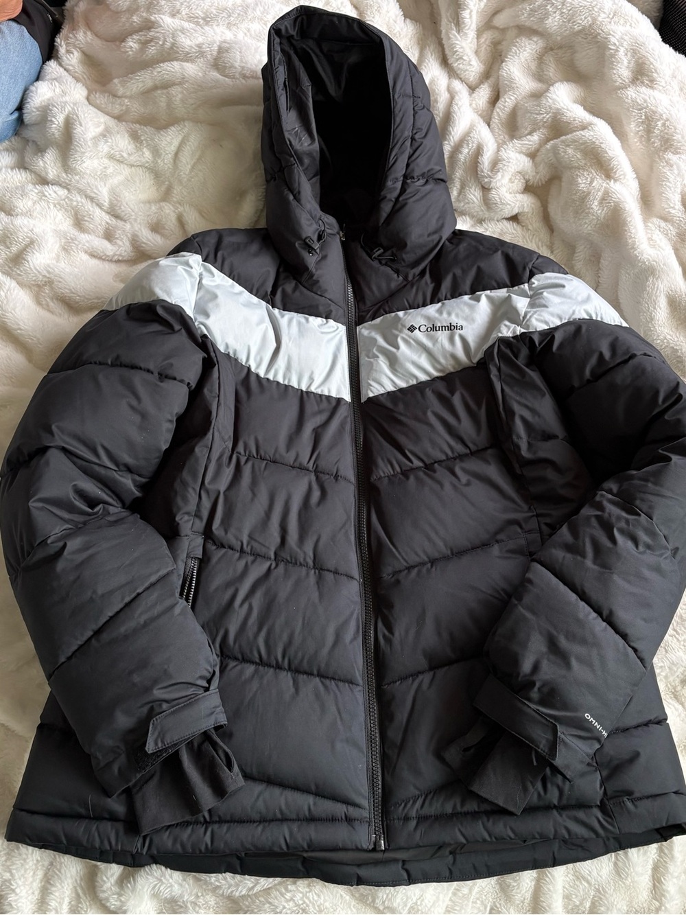 Columbia Black with White Chevron Hooded mens Puffer Jacket